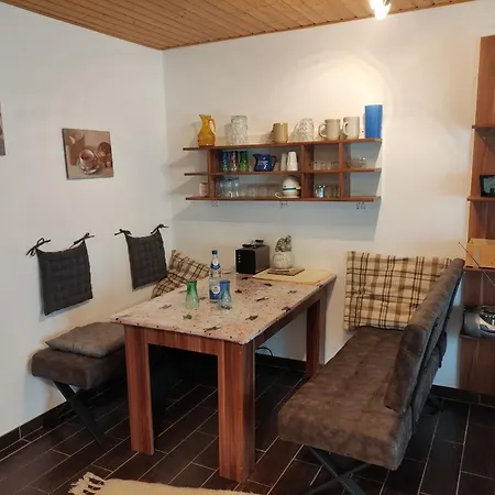 Lägenhet Ferienwohnung In Mit Garten, Grill Und Terrasse *